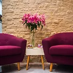Center Luxury Rooms 1 Bed & Breakfast 4*