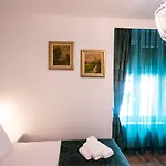 Bed & Breakfast Center Luxury Rooms 1