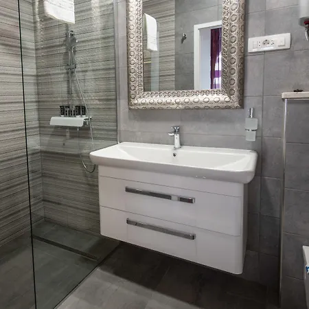 Center Luxury 1 לינה וארוחת בוקר ספליט