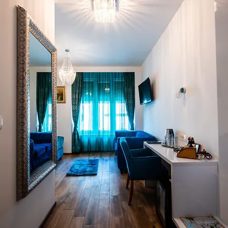 B&B Center Luxury 1 4*