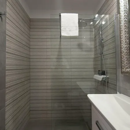 Center Luxury Rooms 1