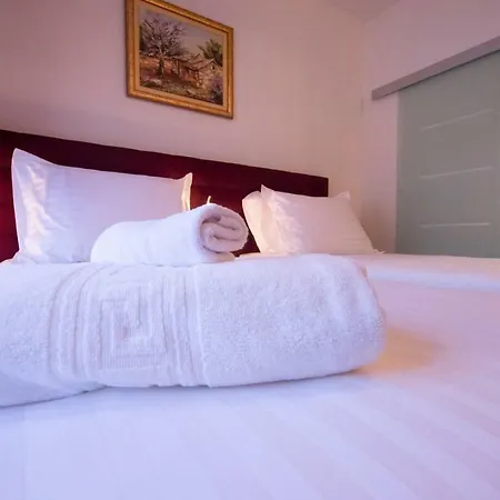 Center Luxury Rooms 1 Bed & Breakfast Split