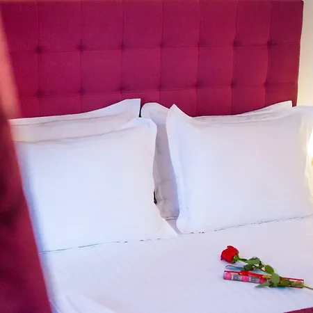 Center Luxury Rooms 1 4*
