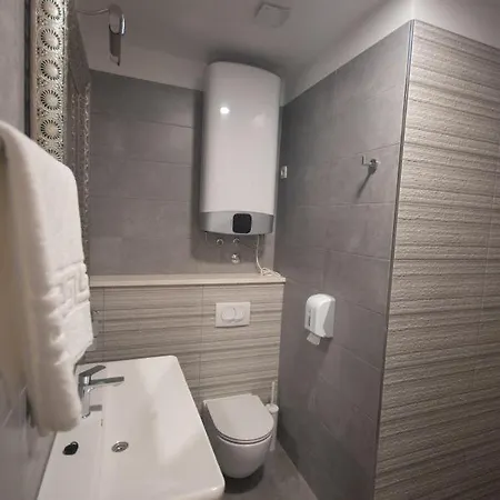 Center Luxury Rooms 1