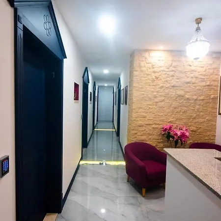 Bed & Breakfast Center Luxury Rooms 1 4*