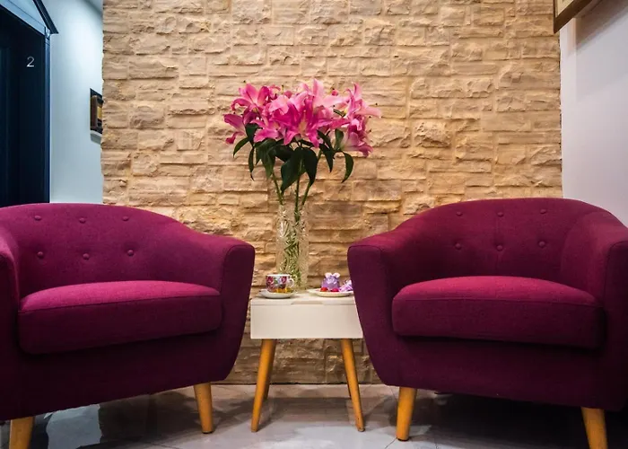 Center Luxury 1 Bed & Breakfast 4*