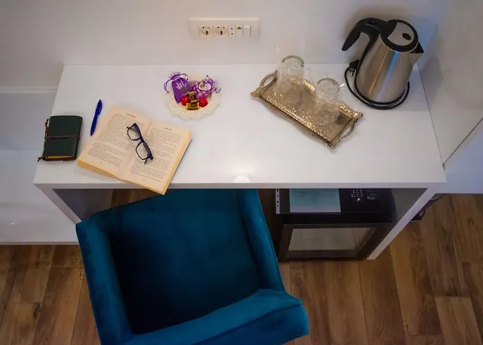 Center Luxury 1 Bed & Breakfast 4*