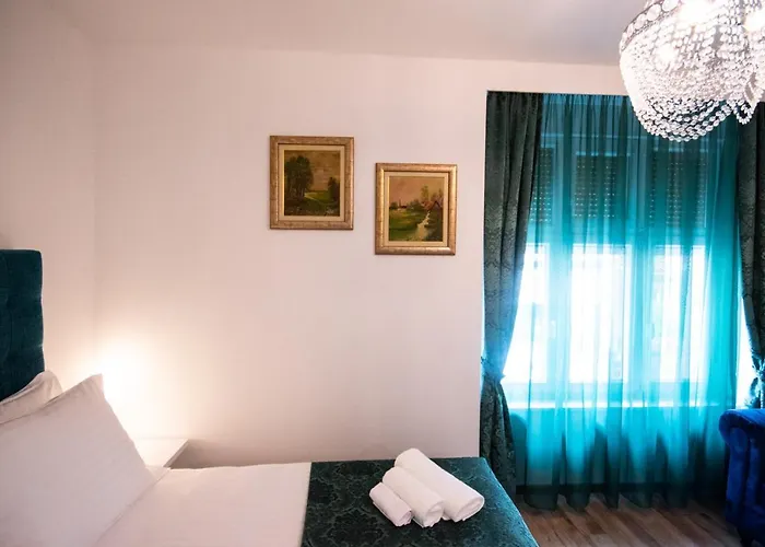 Bed & Breakfast Center Luxury 1